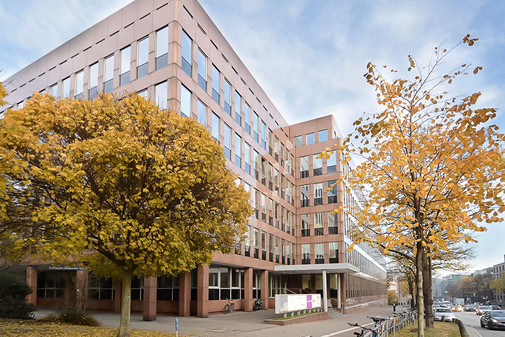 BZ-Business Center Hamburg, Aussenaufnahme Ludwig Erhard Strasse